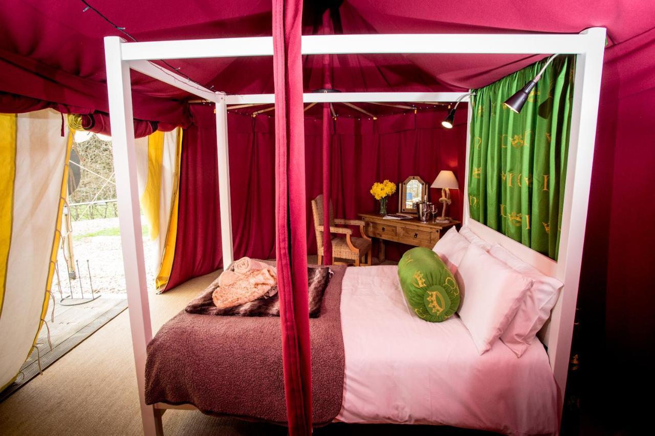 Leeds Castle Knights Glamping Hotel Exterior foto