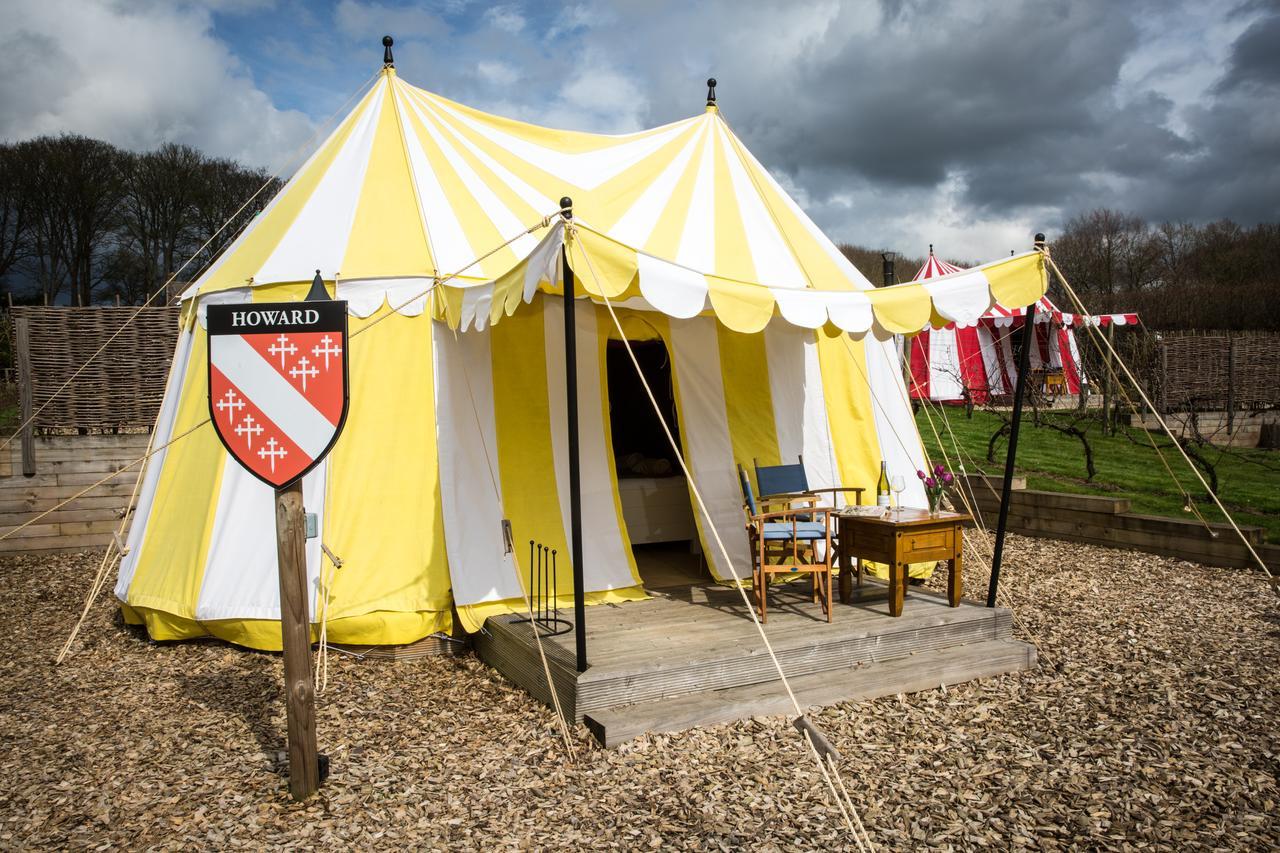 Leeds Castle Knights Glamping Hotel Exterior foto