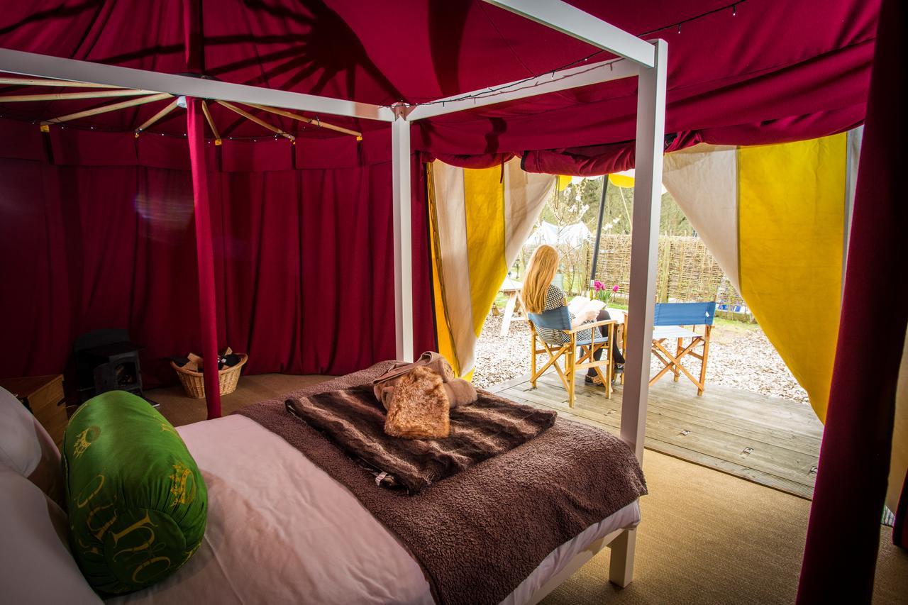 Leeds Castle Knights Glamping Hotel Exterior foto